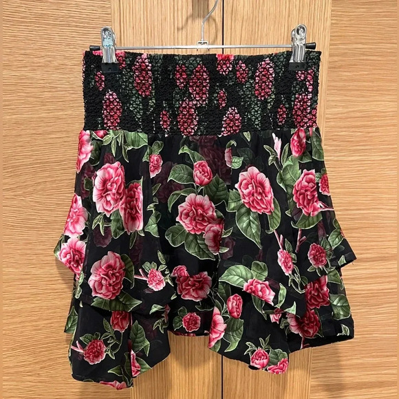 Alice and Olivia | Zarya Asymmetric Mini Skirt| Floral Silk Blend | Size 2 | NWT - Picture 3 of 7